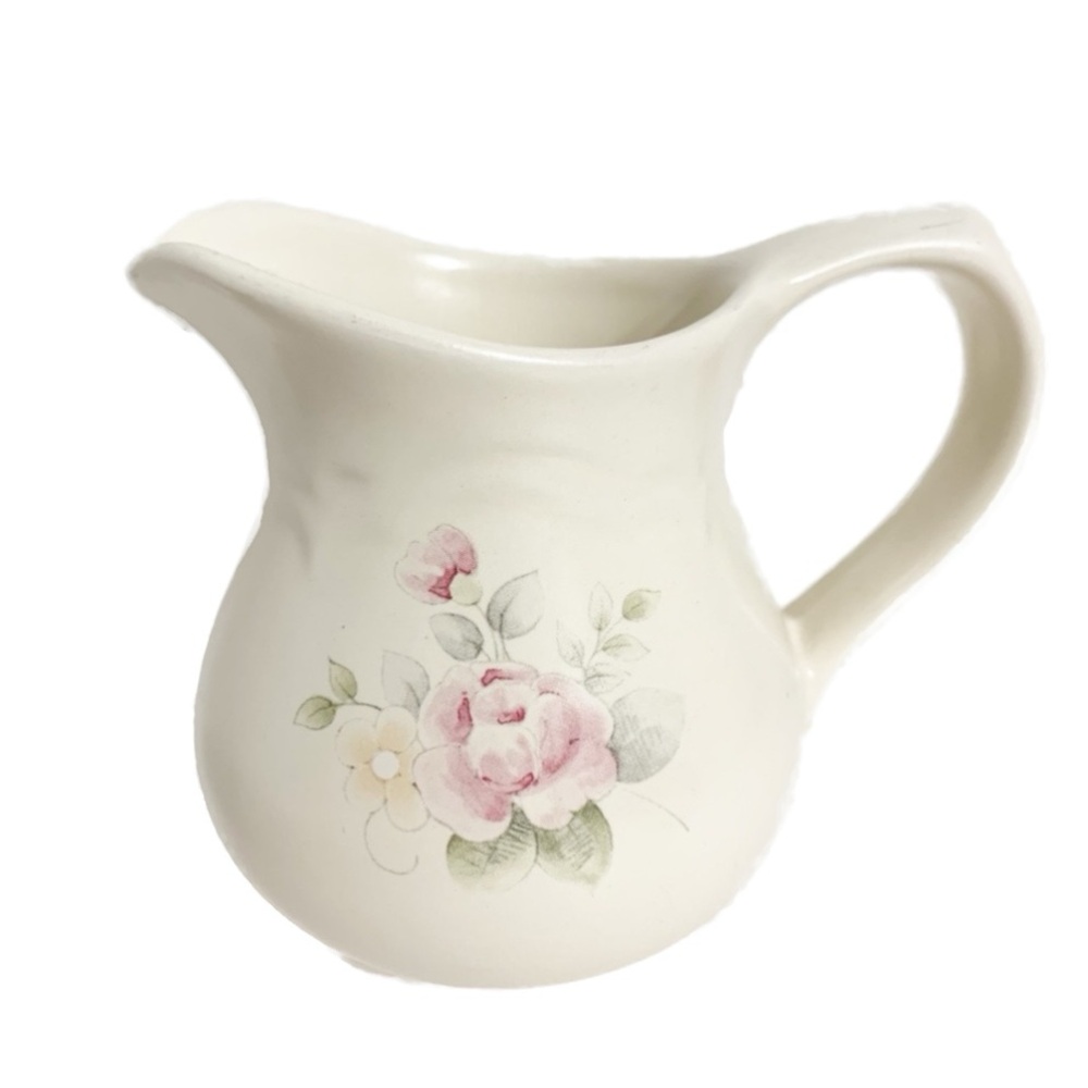 Vintage 1984 Pfaltzgraff Tea Rose Pattern Stoneware Creamer with Spout Handle